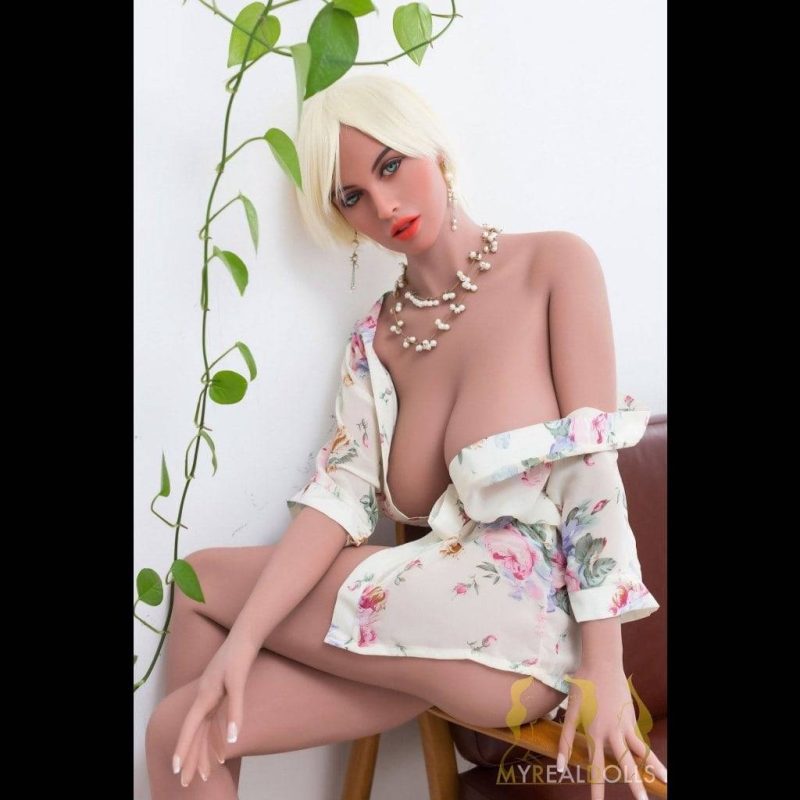 sex dolls myrealdolls jenna model world s tallest sex doll 12517130469423